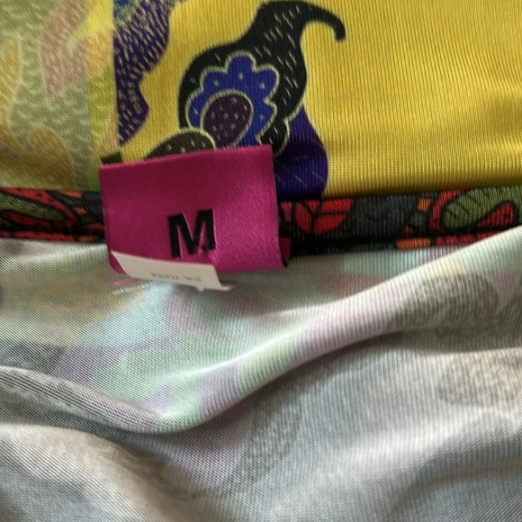 Save the Queen - Picture 7 of 10